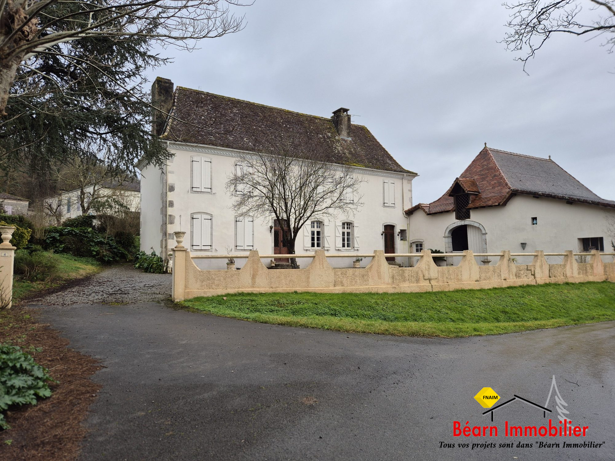 Maison 9 pièces 208 m² · à Castagnede · 208 m² · 349 000 €