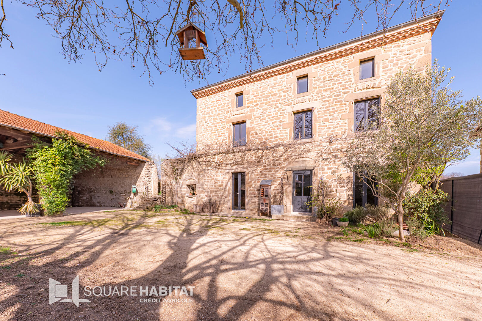 Maison 8 pièces 182 m² · à Saint-Jean-de-Galaure · 182 m² · 420 000 €