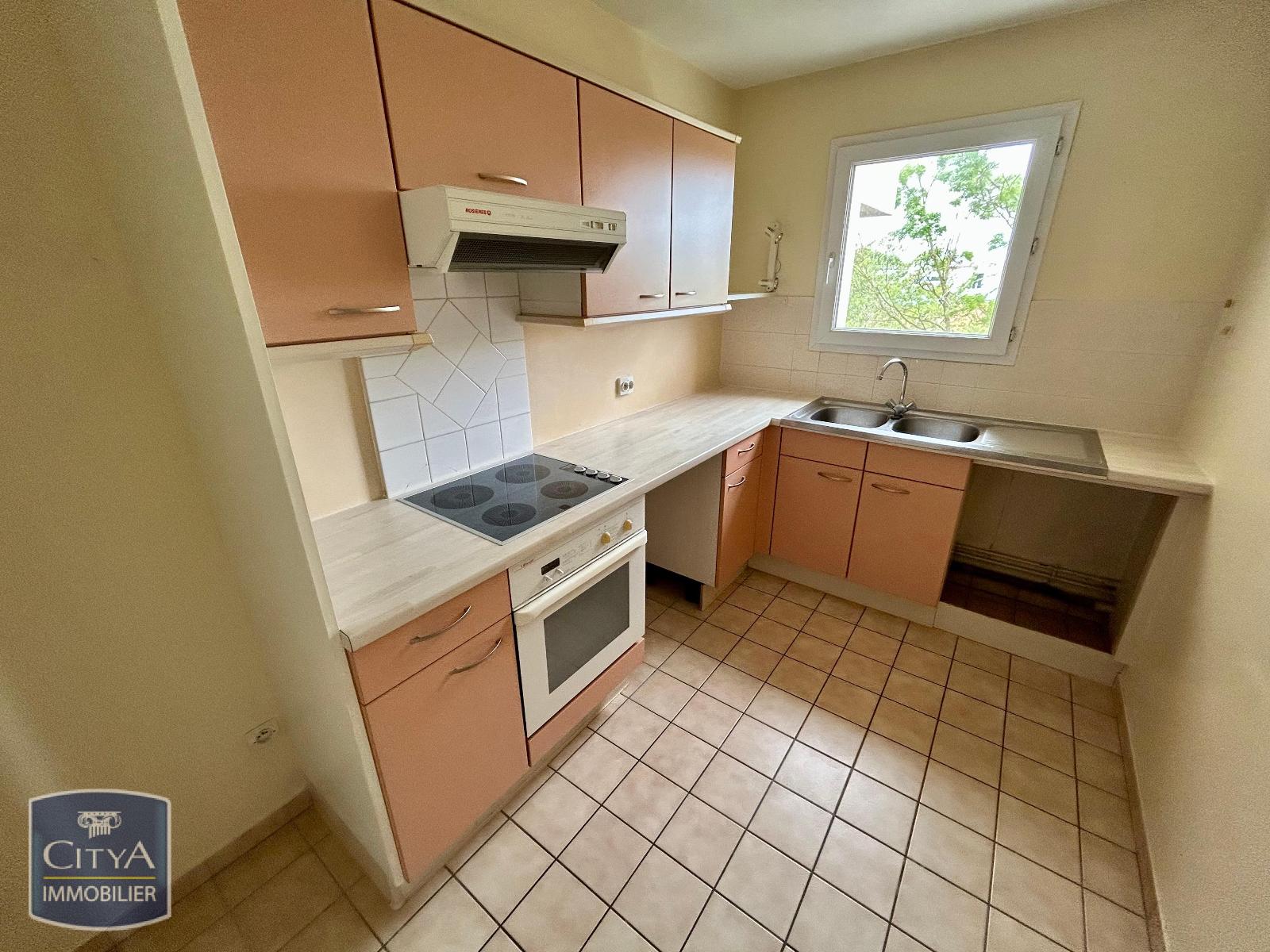Appartement 2 pièces 50m² GUYANCOURT 78280 photo 2