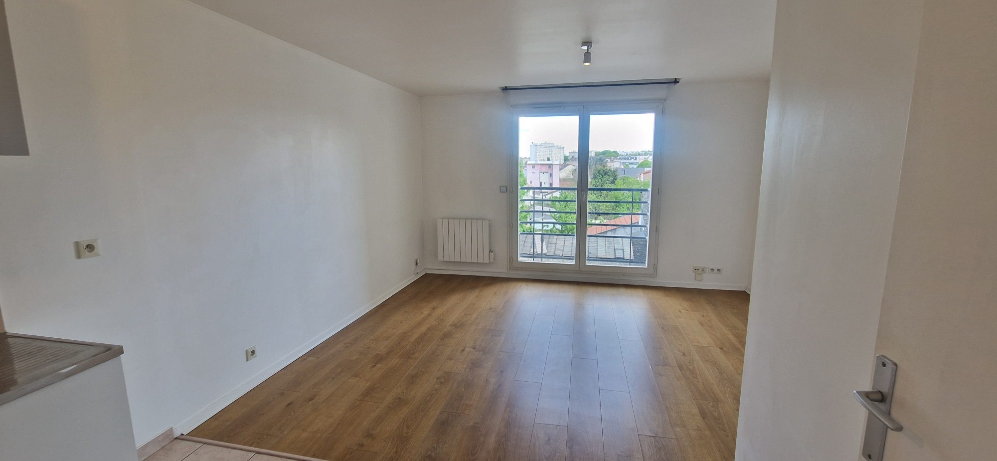 Appartement 2 pièces 44m² LE KREMLIN BICETRE 94270 photo 2
