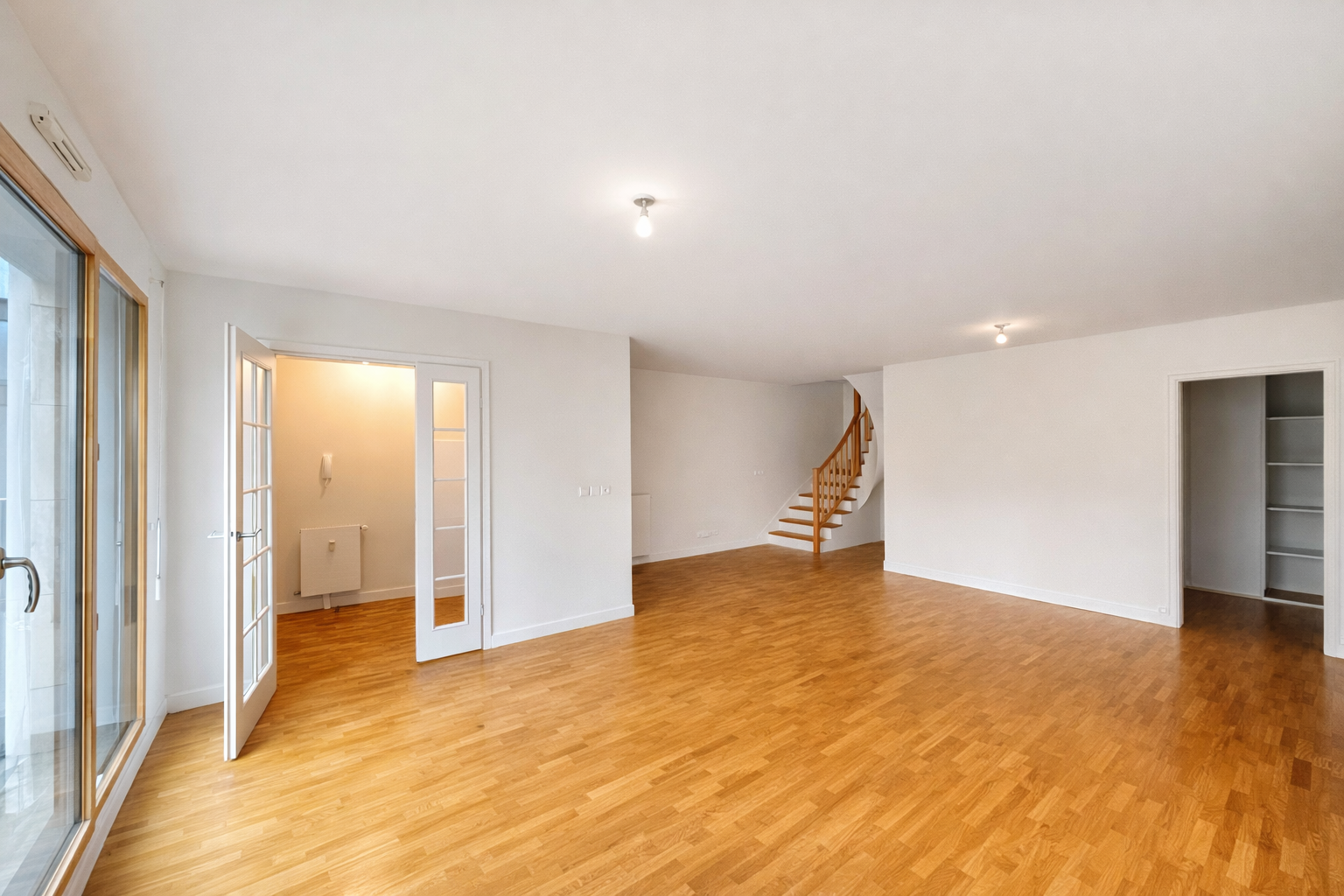 Appartement 4 pièces 133m² PARIS 15ème photo 2
