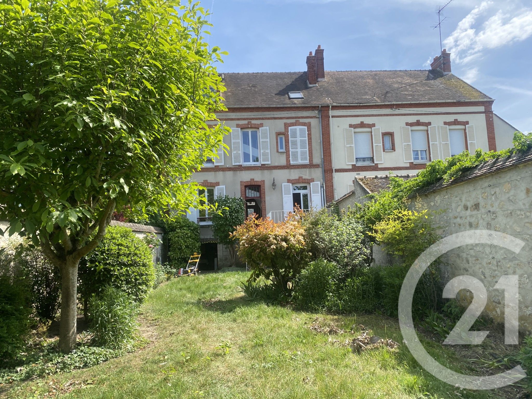 Maison 6 pièces 153m² NEMOURS 77140 photo 2