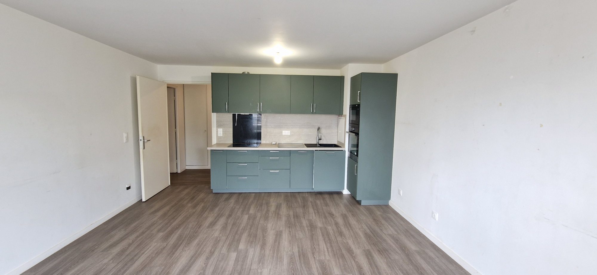 Appartement 3 pièces 64m² LE BLANC MESNIL 93150 photo 2