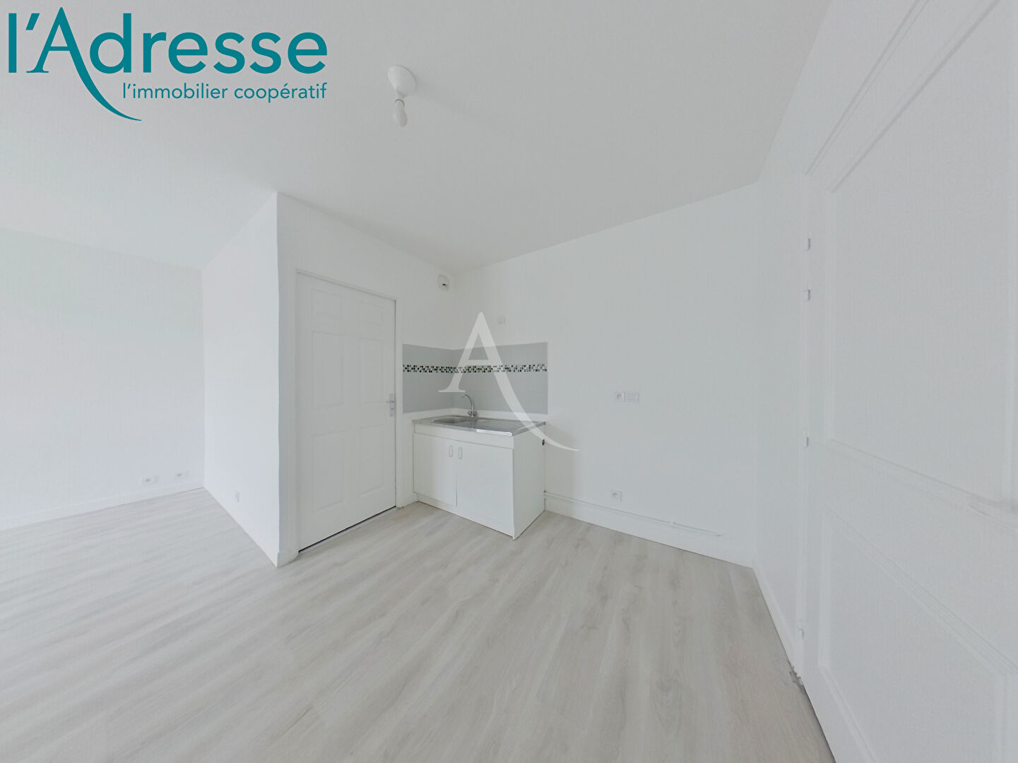 Appartement 1 pièce 28m² GARGES LES GONESSE 95140 photo 2
