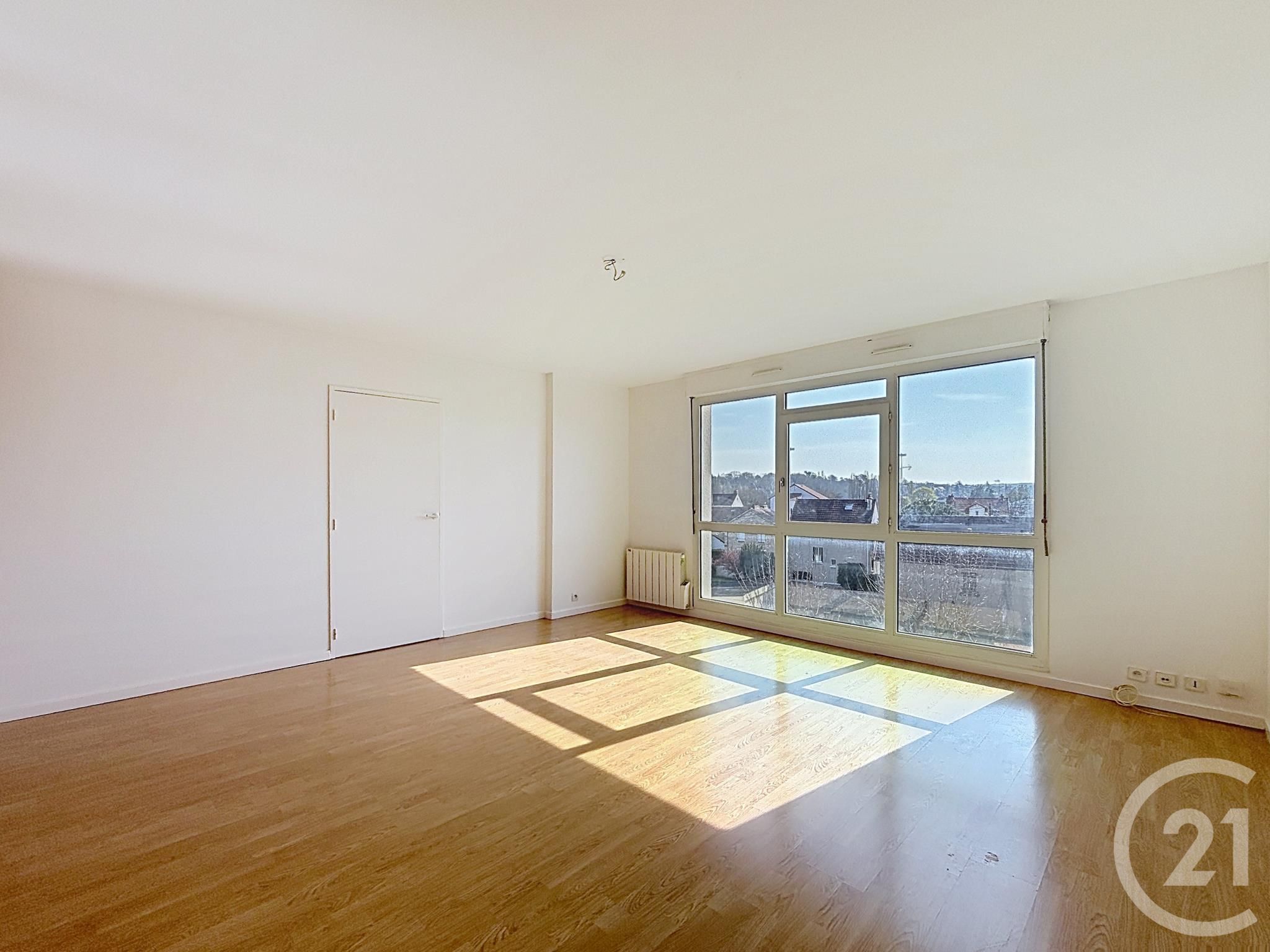 Appartement 3 pièces 72m² MELUN 77000 photo 2