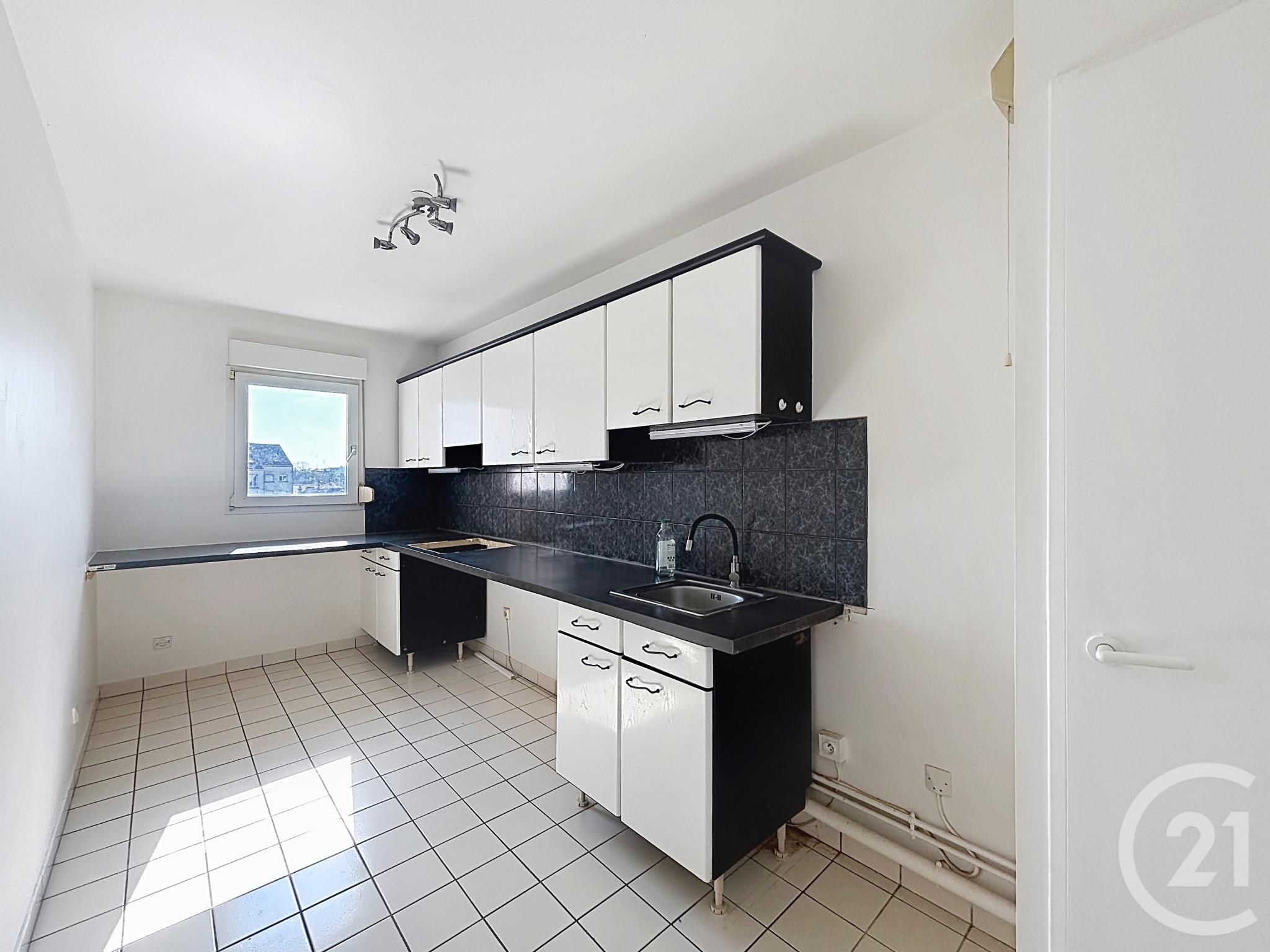 Appartement 3 pièces 72m² MELUN 77000 photo 3