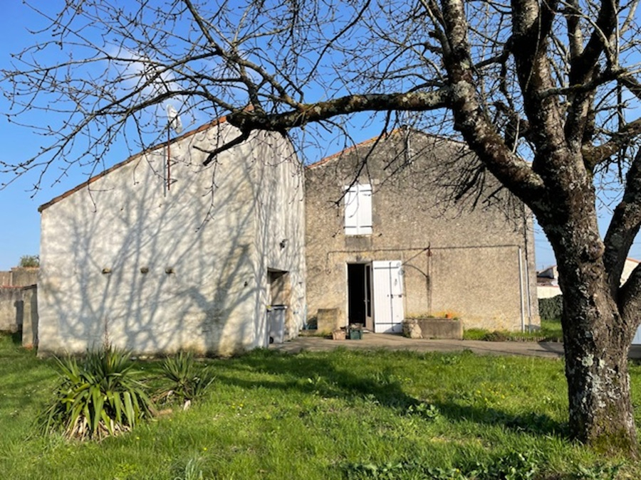 Maison 4 pièces 105 m² · à Longeves · 105 m² · 248 500 €