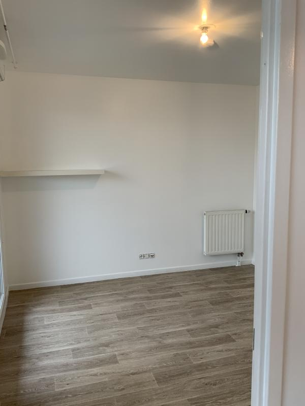 Appartement 2 pièces 41m² AUBERVILLIERS 93300 photo 2