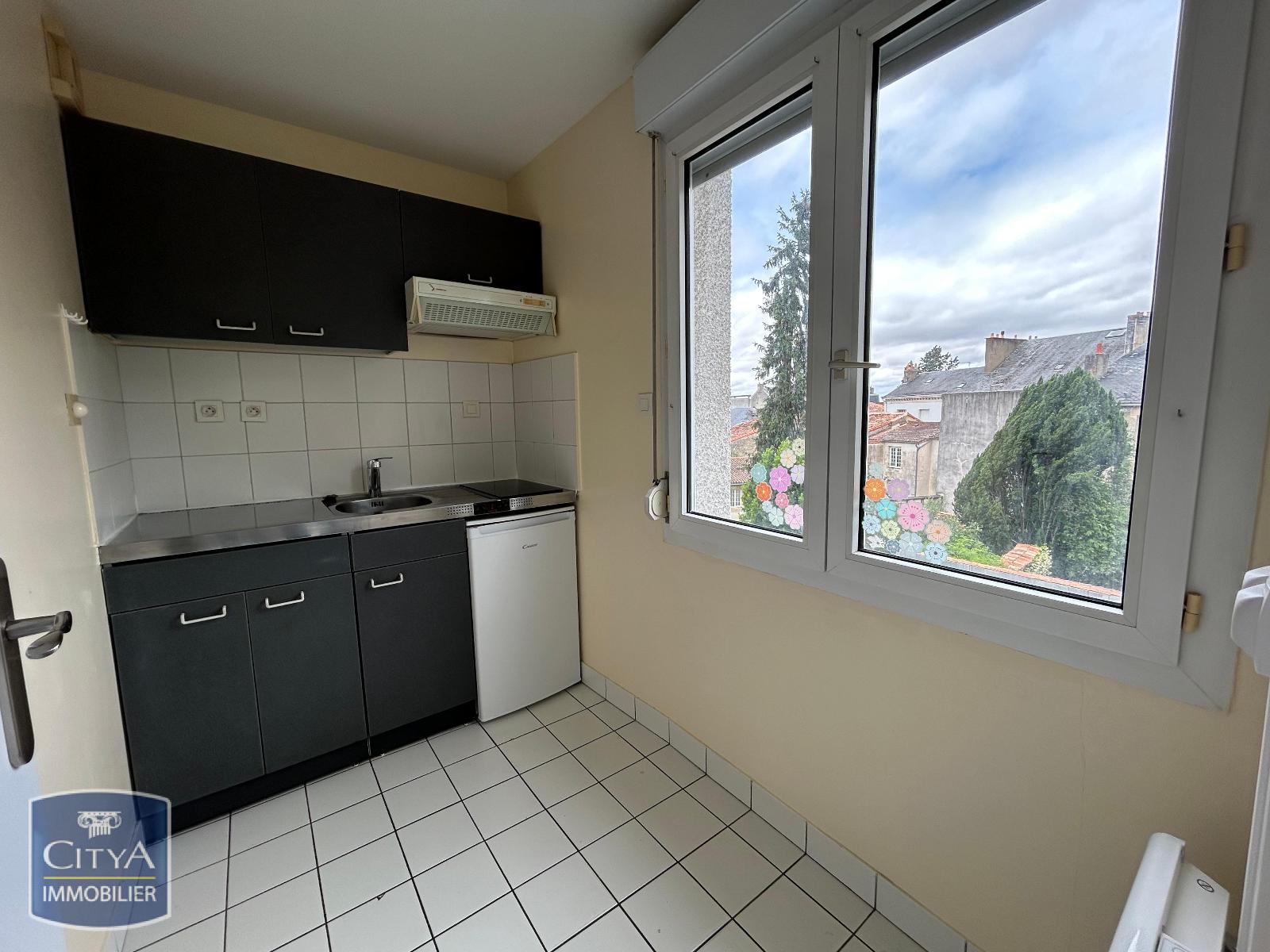 Appartement – Poitiers, Notre-Dame, Vienne - Vue 4