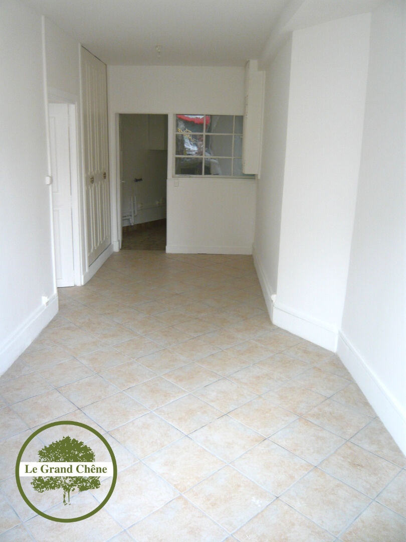 Appartement 2 pièces 34m² photo 2