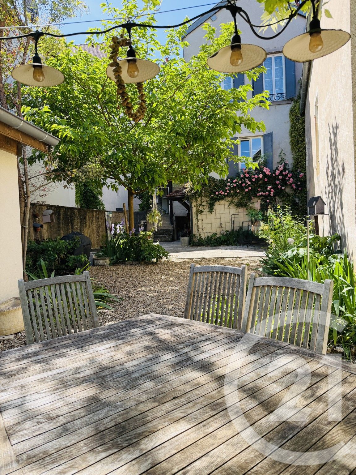 Maison 4 pièces 121 m² · à Vougeot · 121 m² · 379 000 €