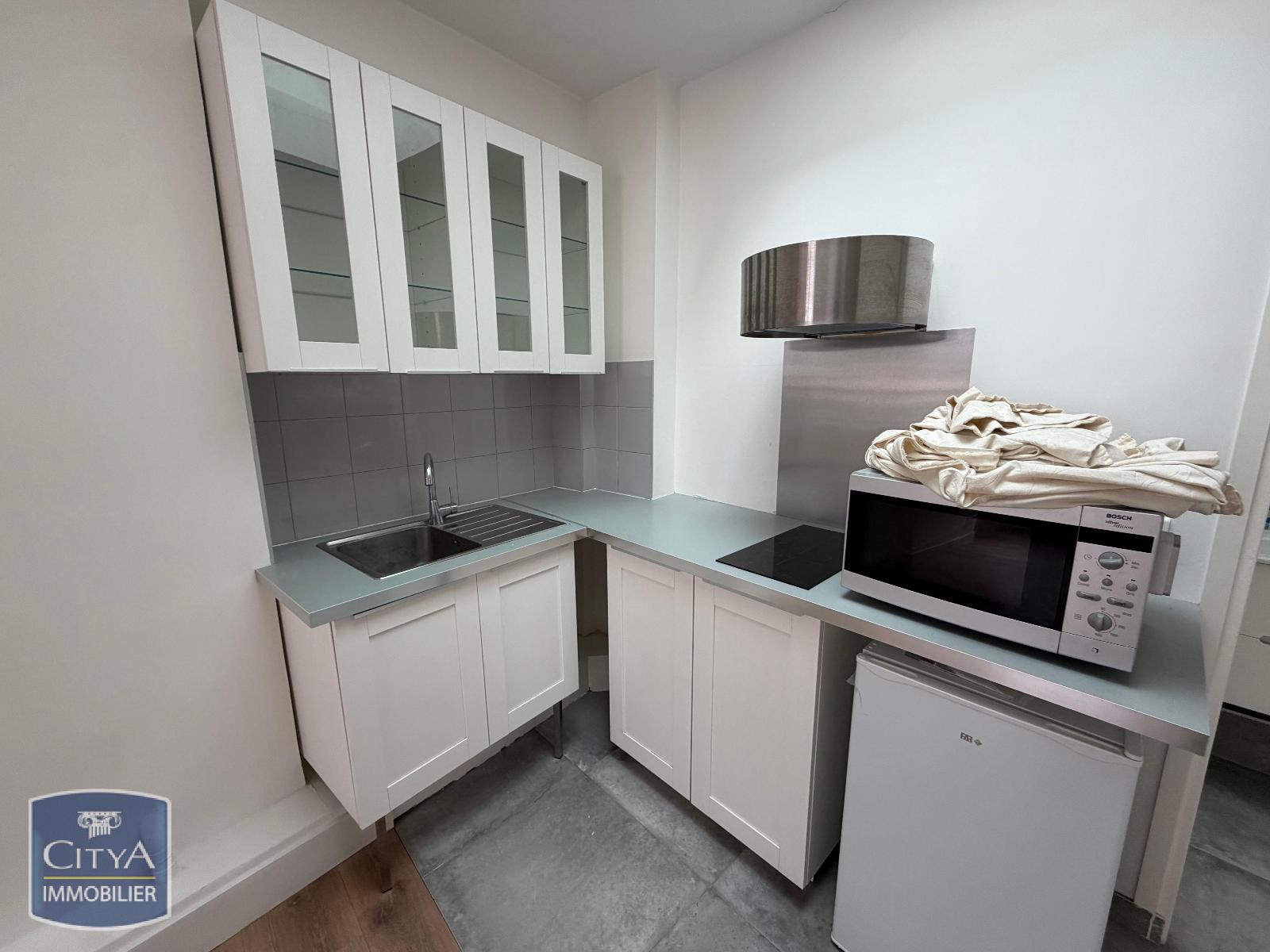 Appartement 1 pièce 18m² PARIS 10ème