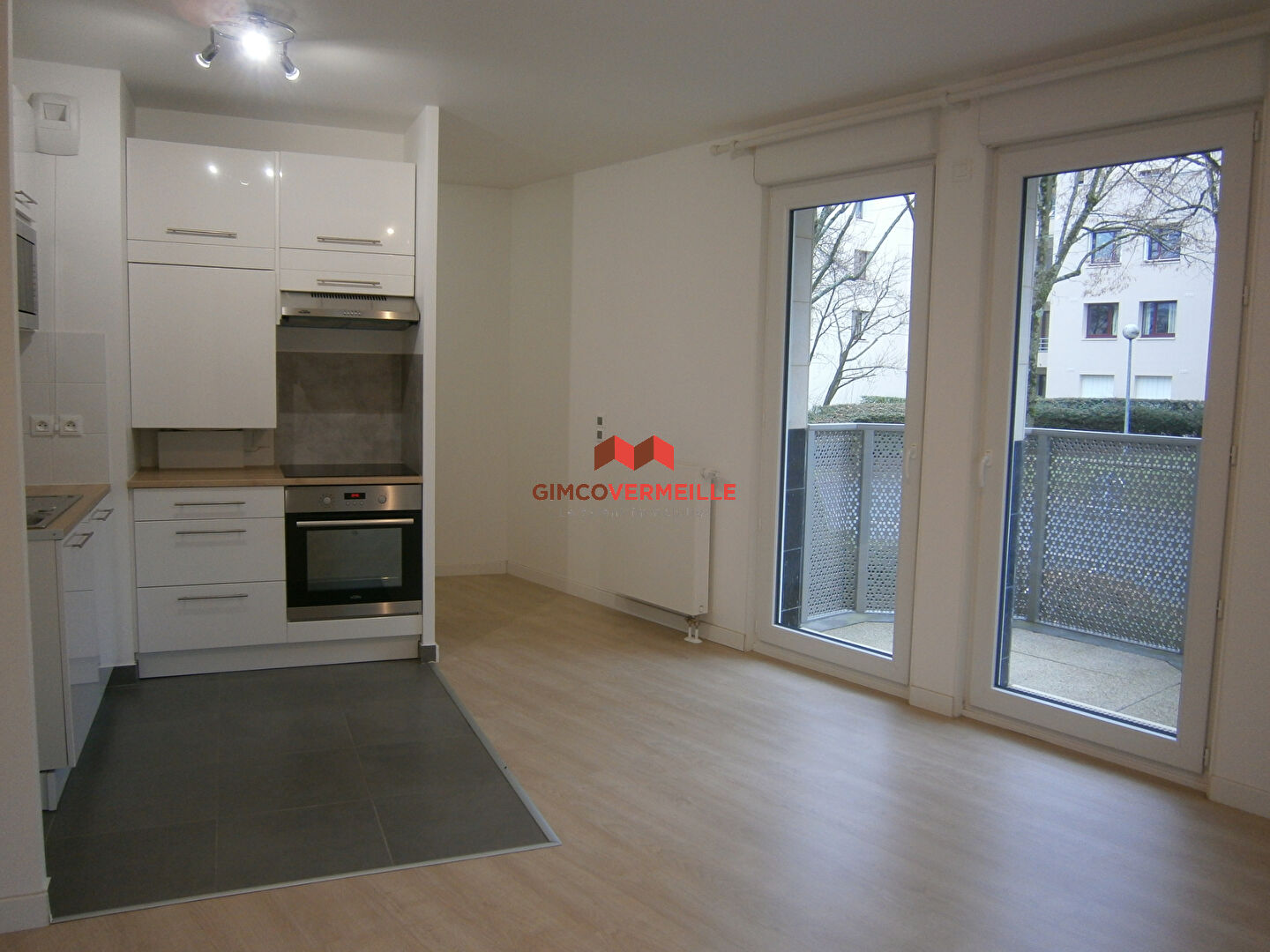 Appartement 2 pièces 45m² photo 3