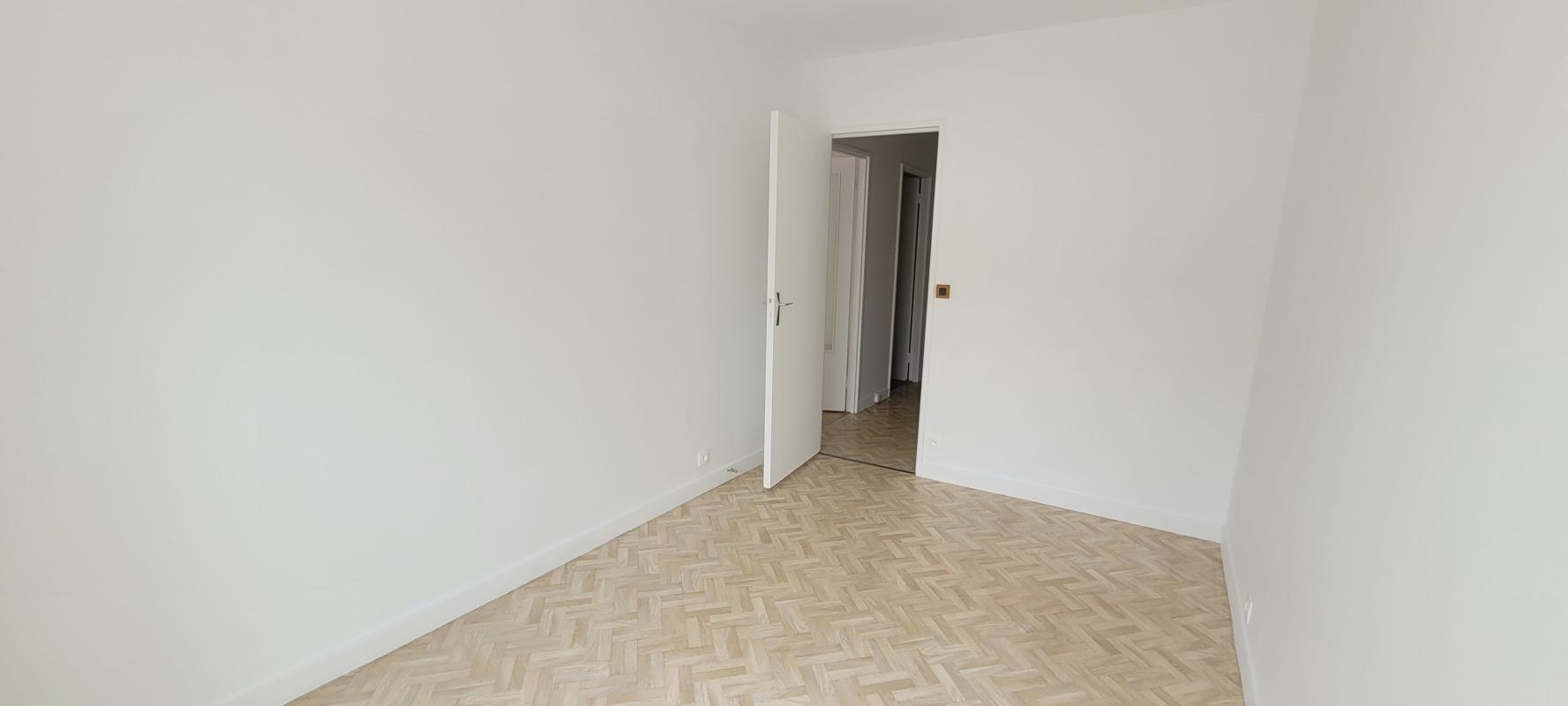 Appartement 2 pièces 50m² ISSY LES MOULINEAUX 92130 photo 2