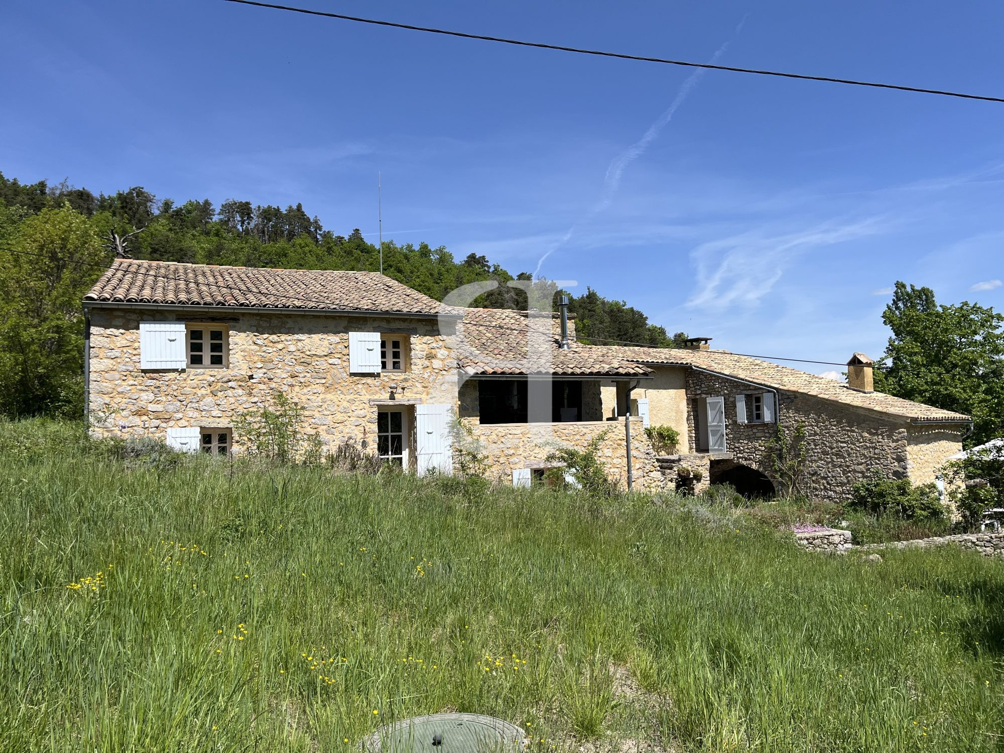 Maison 11 pièces 332 m² · à Lemps · 332 m² · 750 000 €
