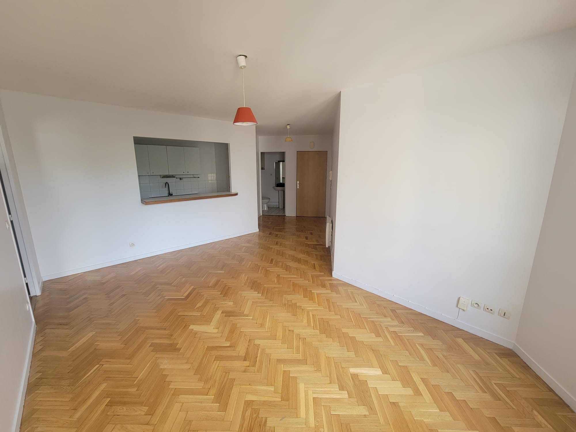 Appartement 2 pièces 47m² RUEIL MALMAISON 92500 photo 2