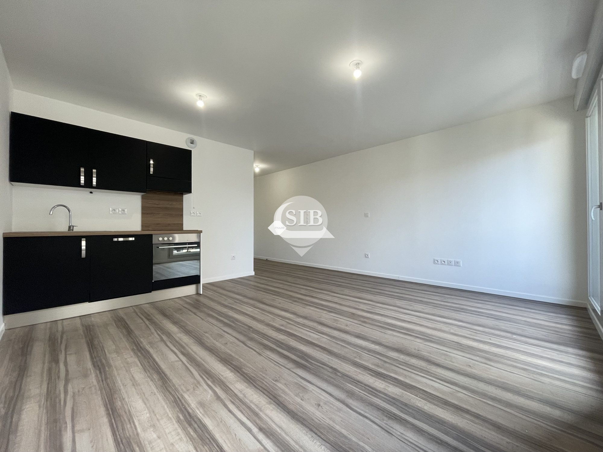 Appartement 1 pièce 33m² MONTLHERY 91310 photo 2