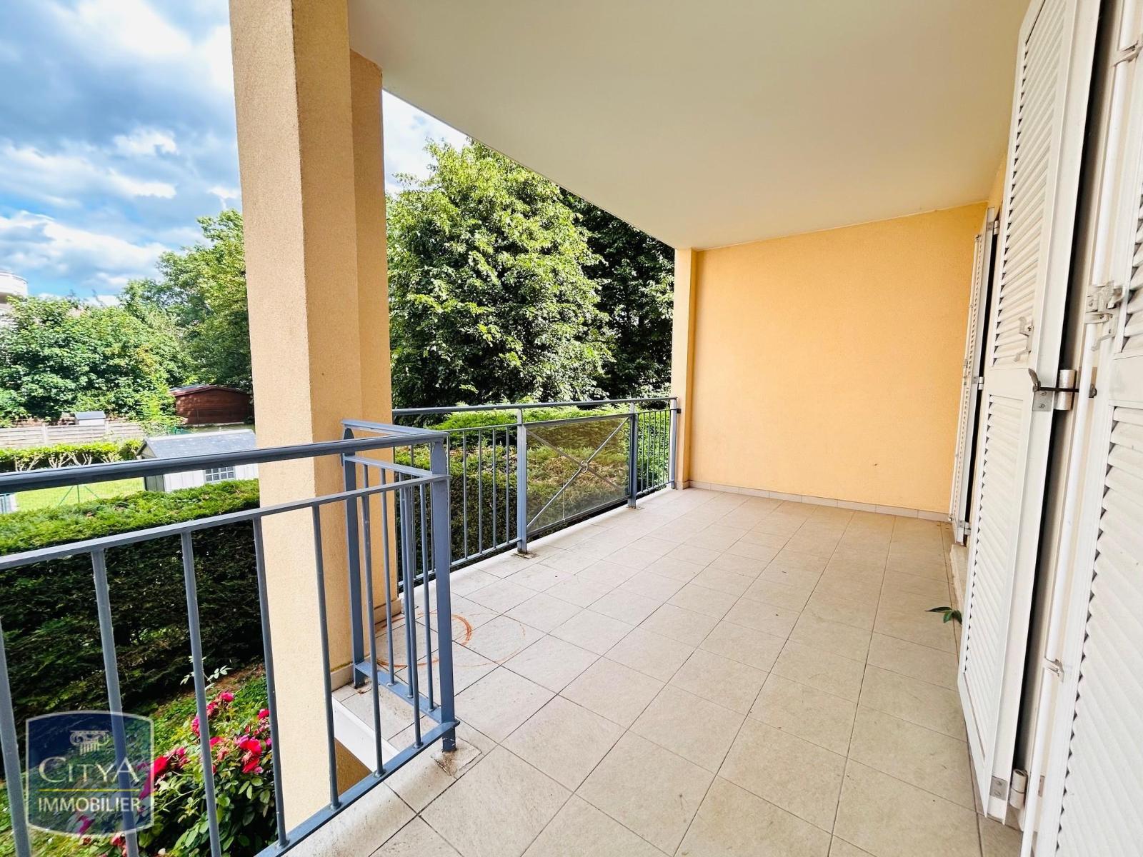 Appartement 3 pièces 62m² EMERAINVILLE 77184 photo 3