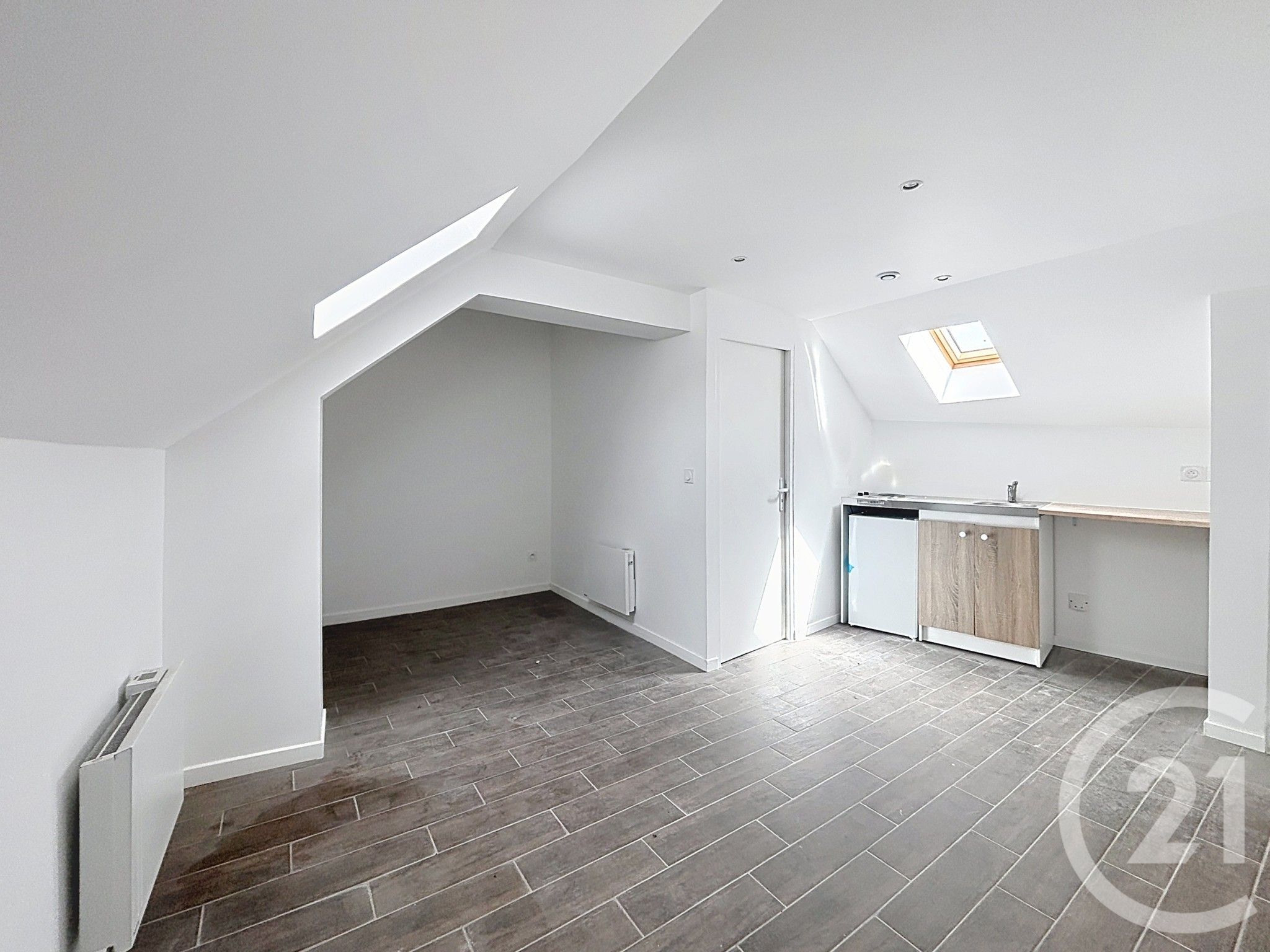 Appartement 1 pièce 21m² MELUN 77000