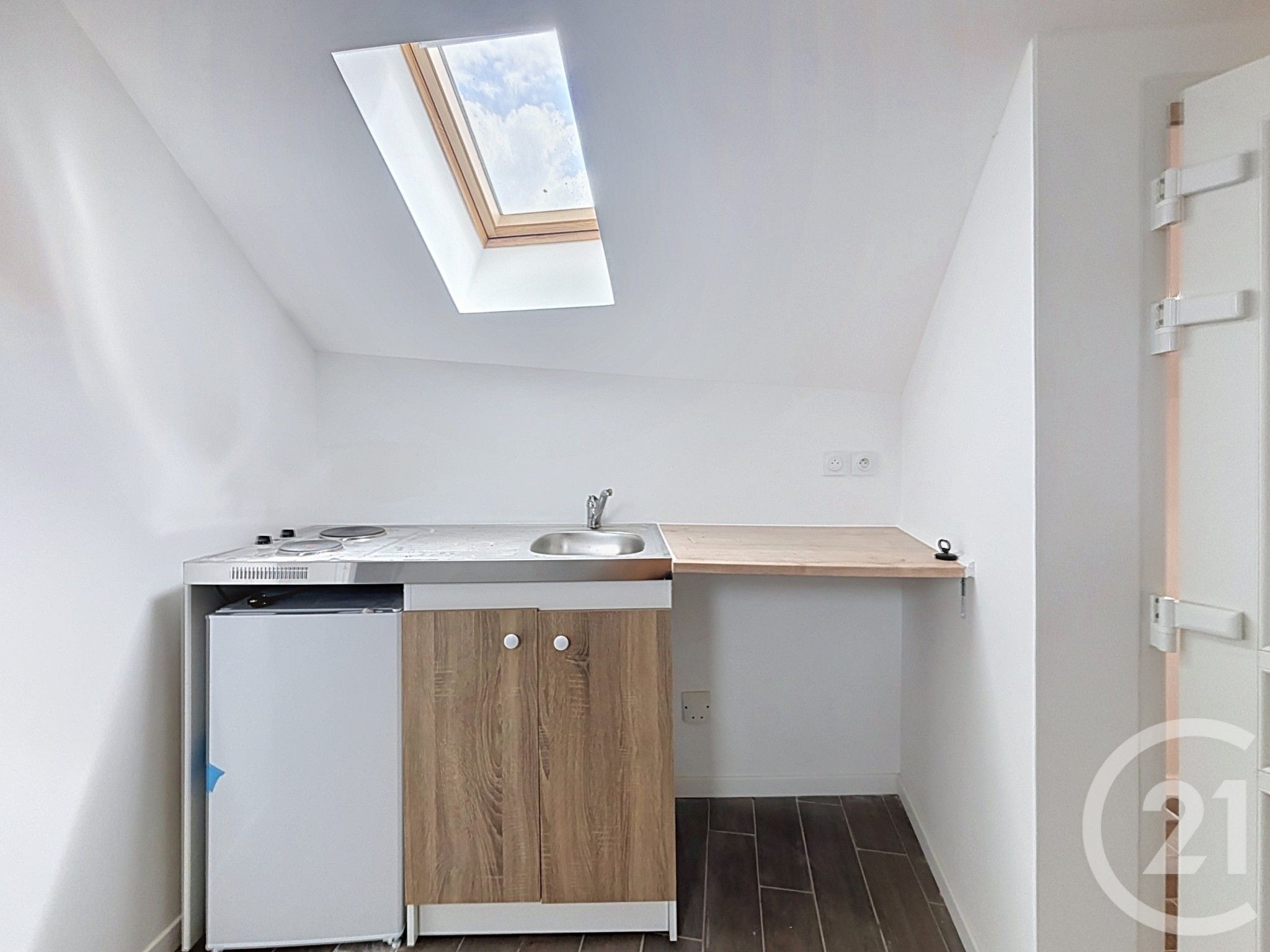 Appartement 1 pièce 21m² MELUN 77000 photo 2