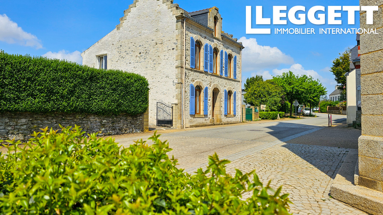 Maison 8 pièces 163 m² · à Kerfourn · 163 m² · 275 000 €