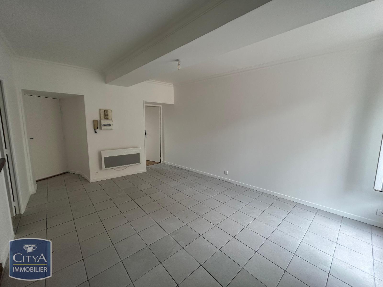 Appartement 1 pièce 34m² CORBEIL ESSONNES 91100 photo 2