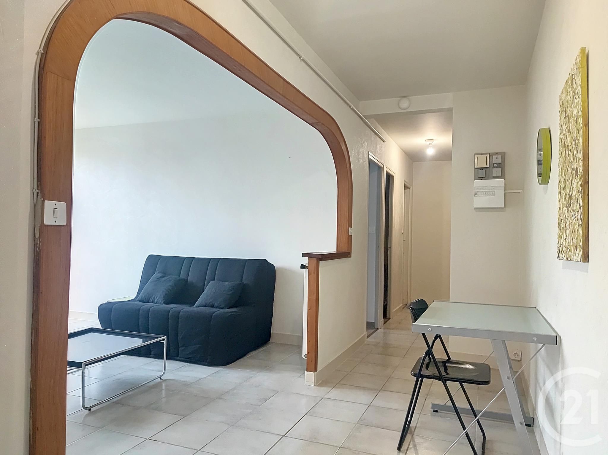 Appartement – Saint-Julien-les-Villas, Aube - Vue 4