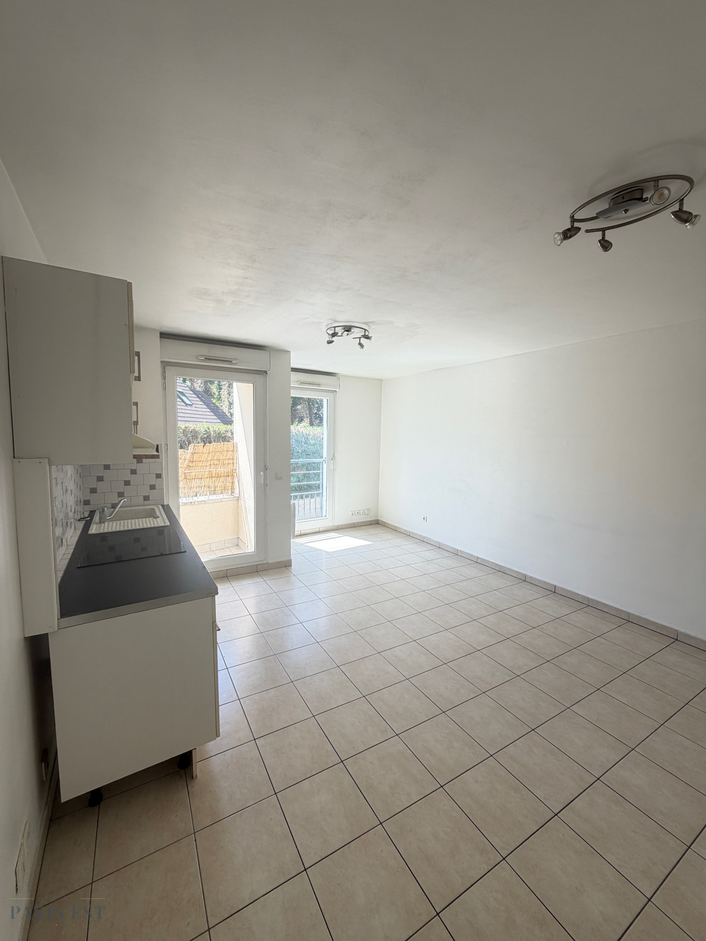 Appartement 2 pièces 45m² CLAYE SOUILLY 77410 photo 2