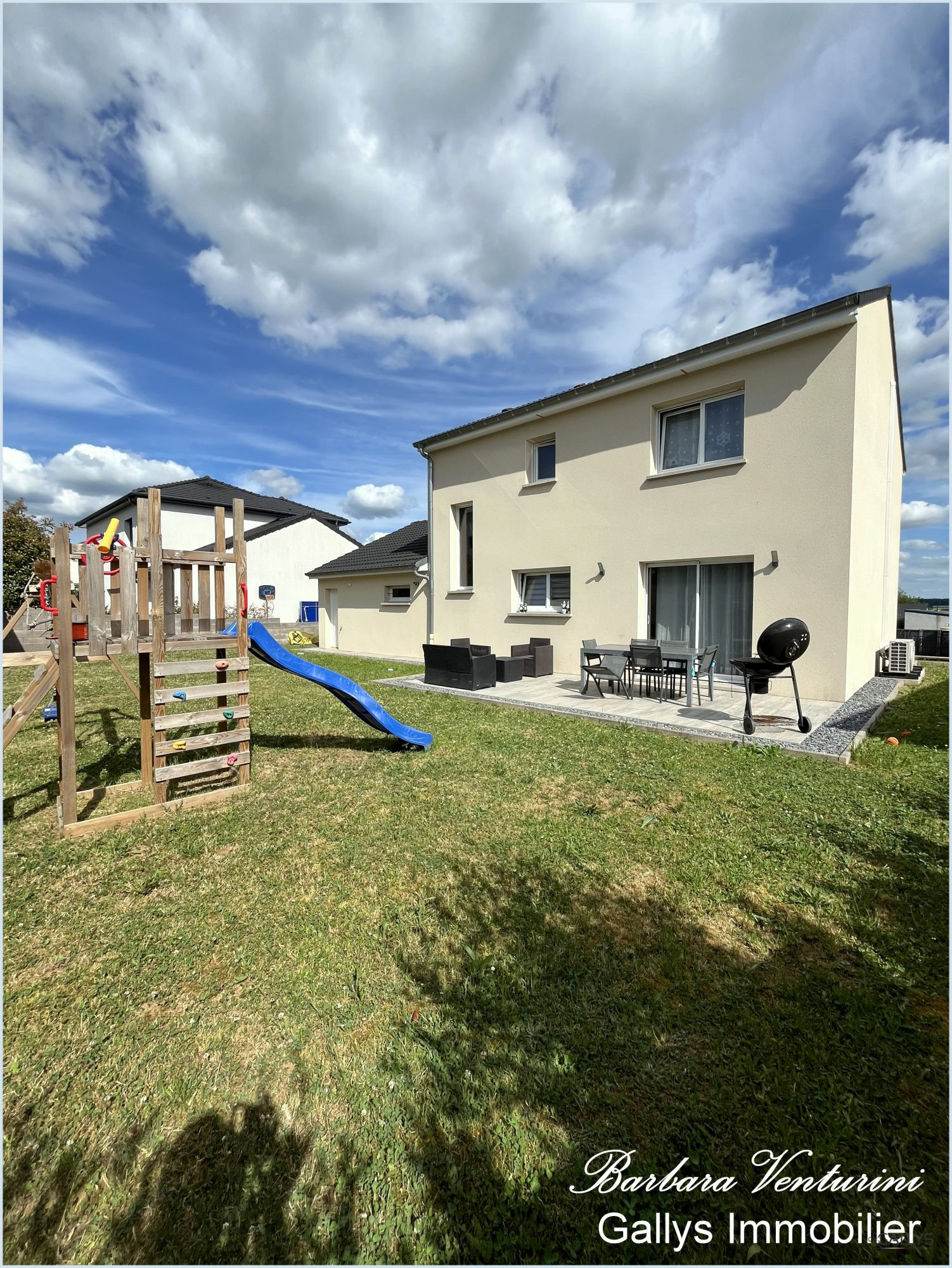 Maison 4 pièces 111 m² · à Tressange · 111 m² · 455 000 €