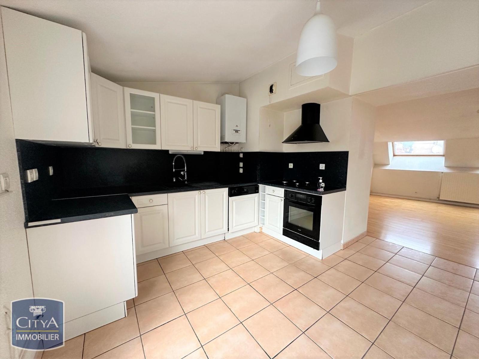 Appartement 3 pièces 100 m² · à Clermont Ferrand · 100 m² · 900 €/mois