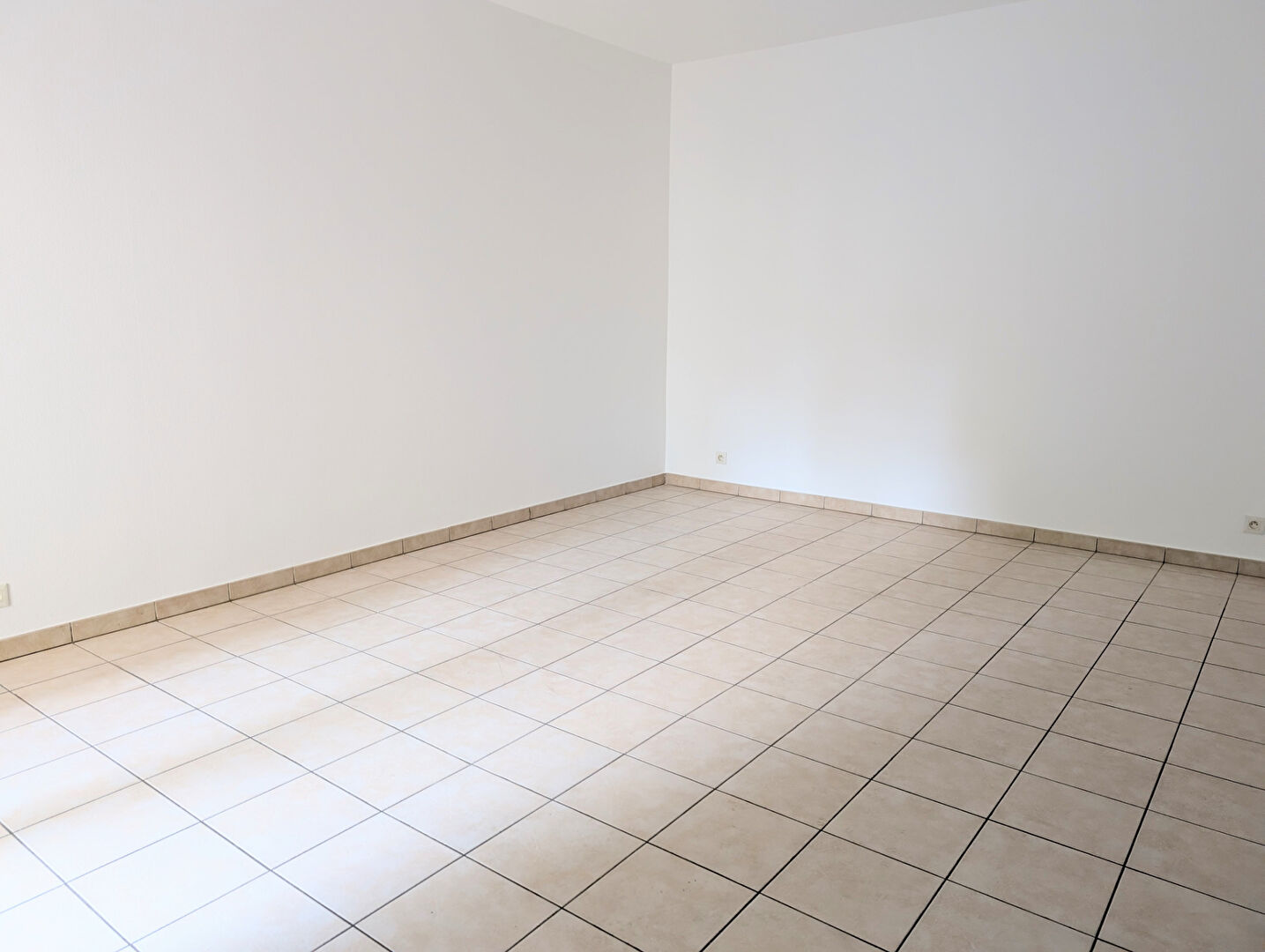 Appartement 2 pièces 46m² photo 2