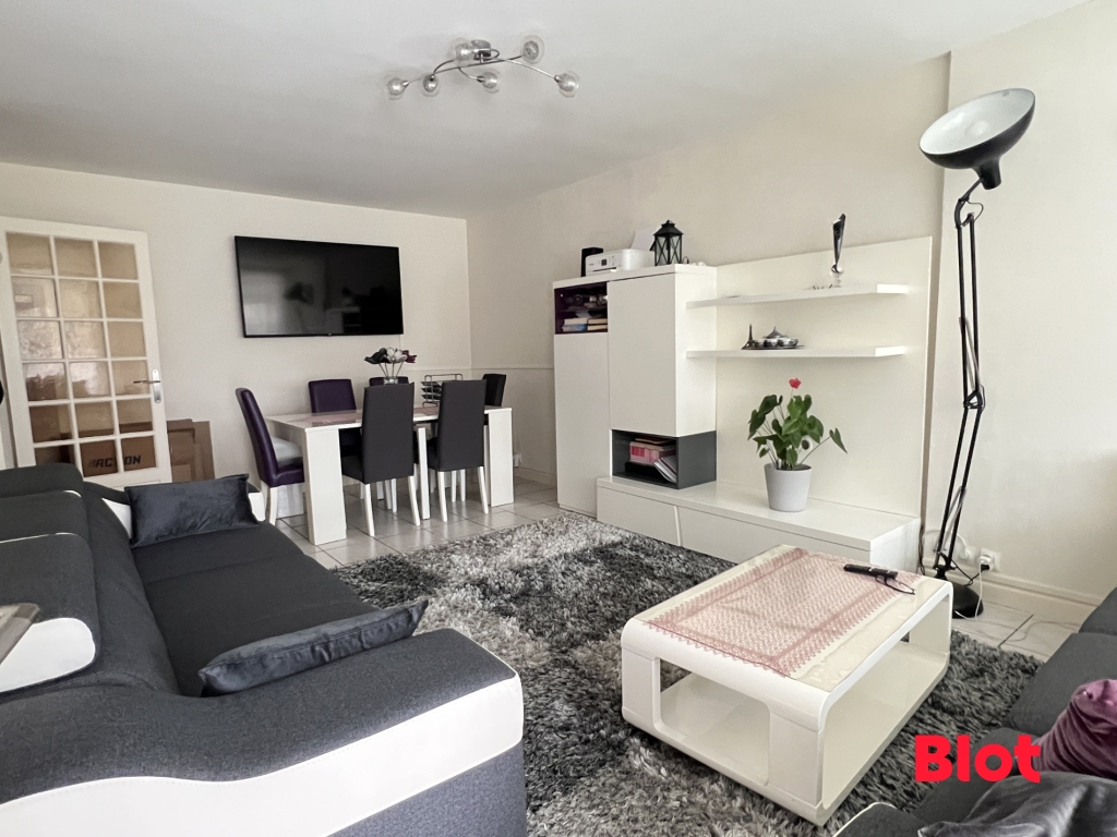 Appartement 5 pièces 104 m² · à Rennes · 104 m² · 252 000 €