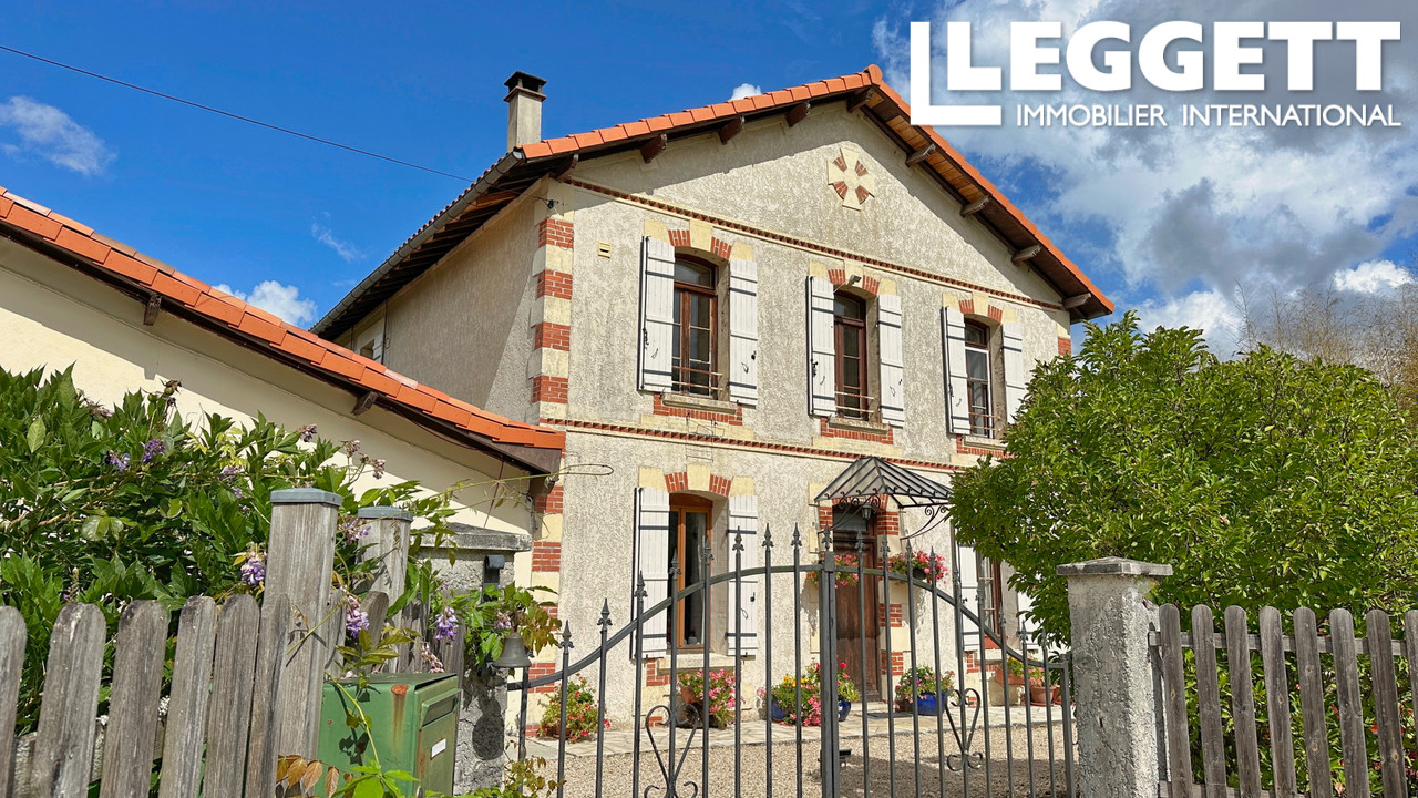 Maison 7 pièces 182 m² · à La Barde · 182 m² · 249 900 €