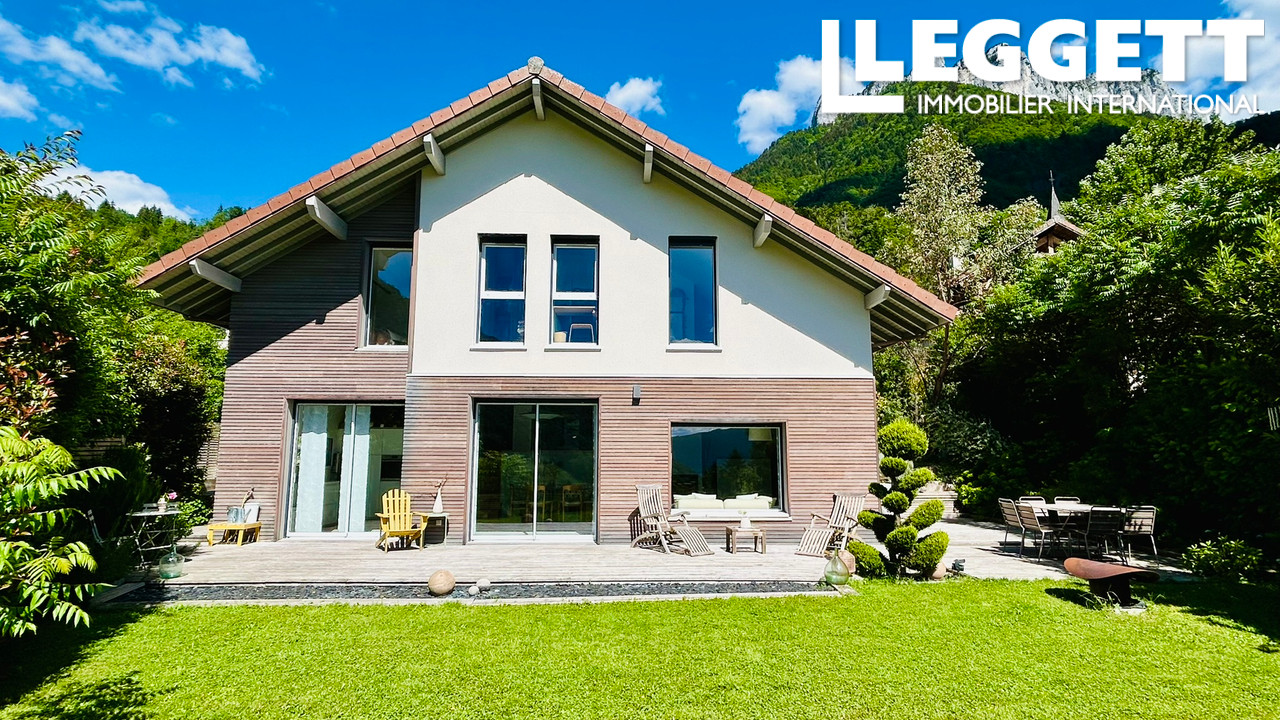 Maison 6 pièces 130 m² · à Bluffy · 130 m² · 1 195 000 €