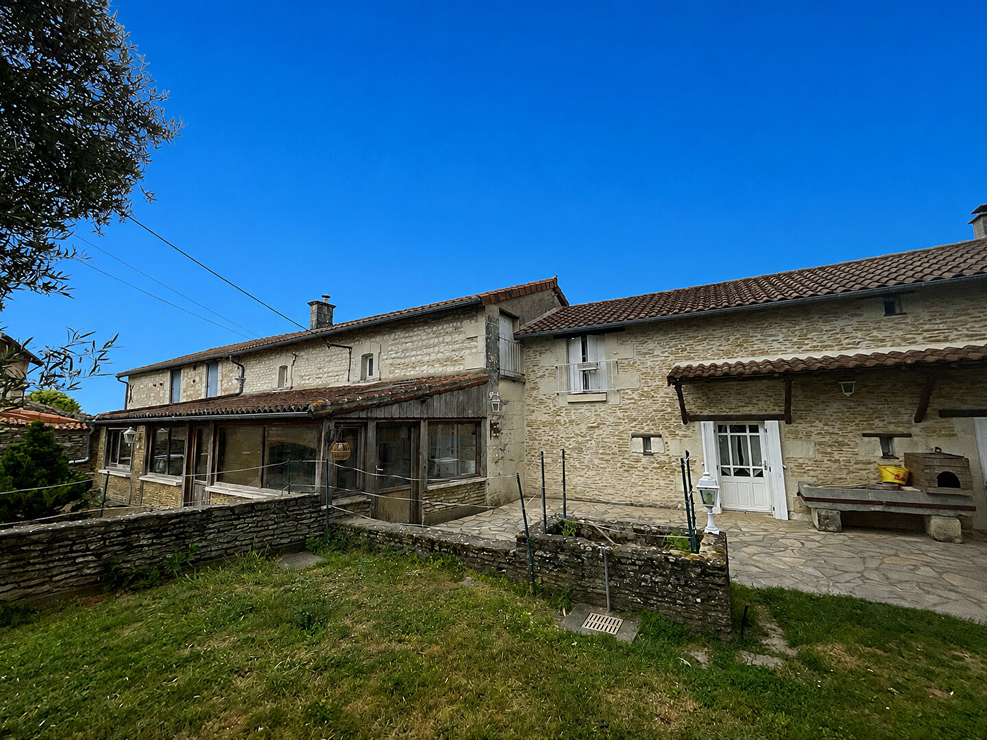 Maison 4 pièces 190 m² · à Coussay · 190 m² · 162 000 €