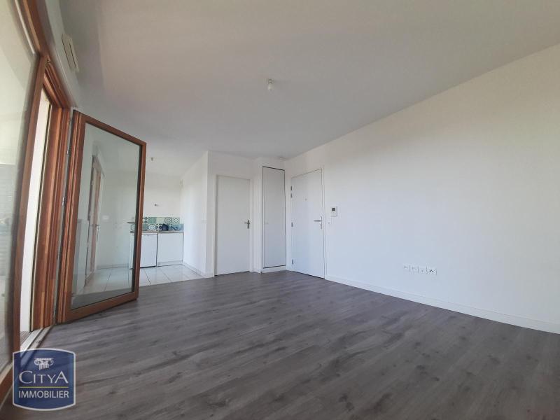 Appartement 1 pièce 28m² BRETIGNY SUR ORGE 91220 photo 2