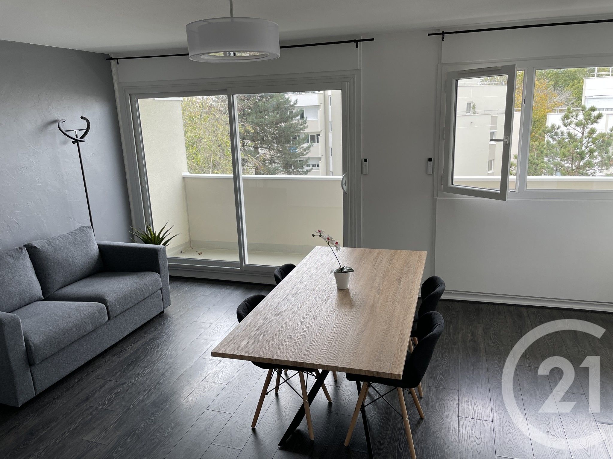 Appartement 2 pièces 56m² LES ULIS 91940