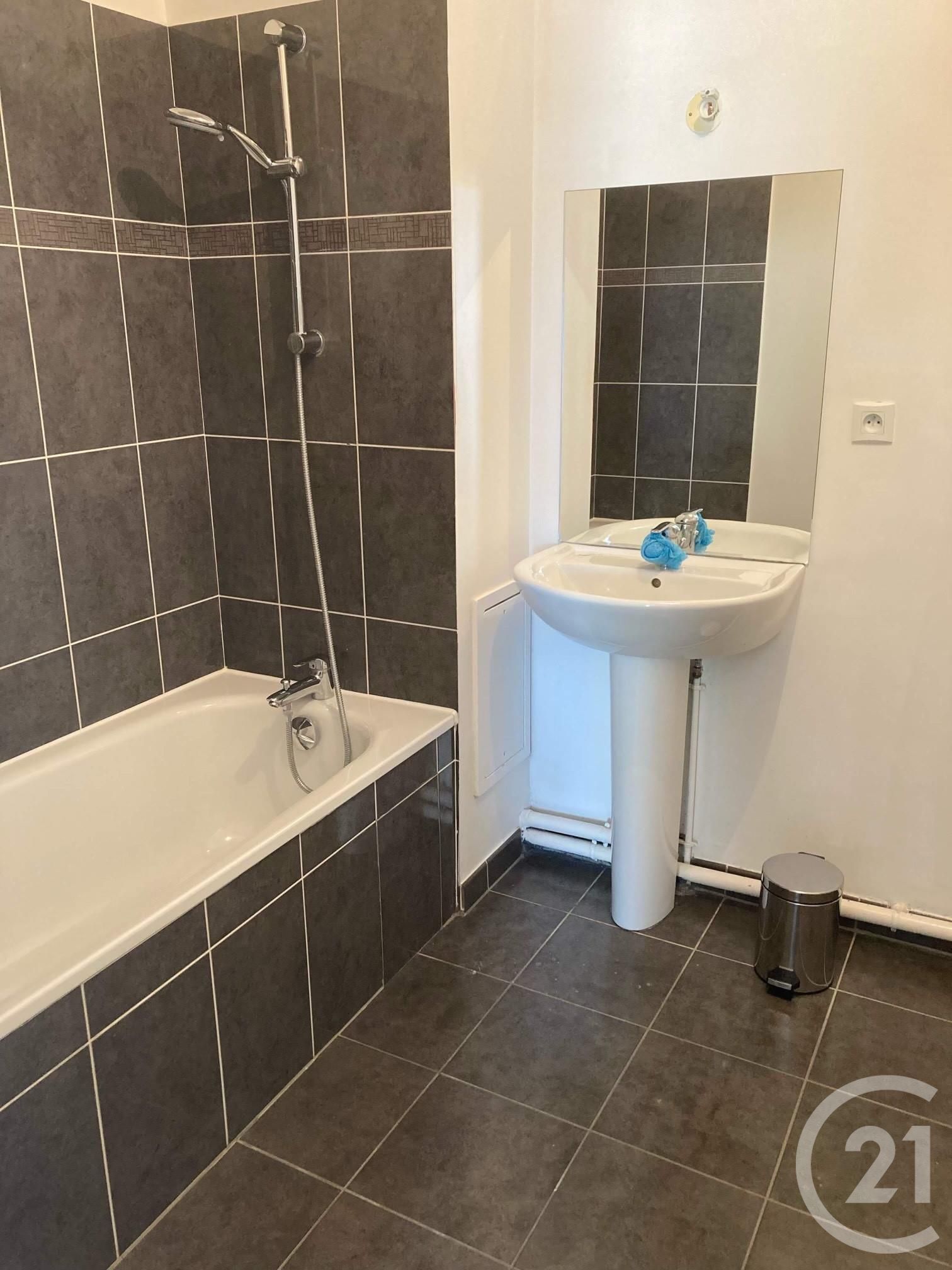 Appartement 2 pièces 46m² DAMMARIE LES LYS 77190 photo 3