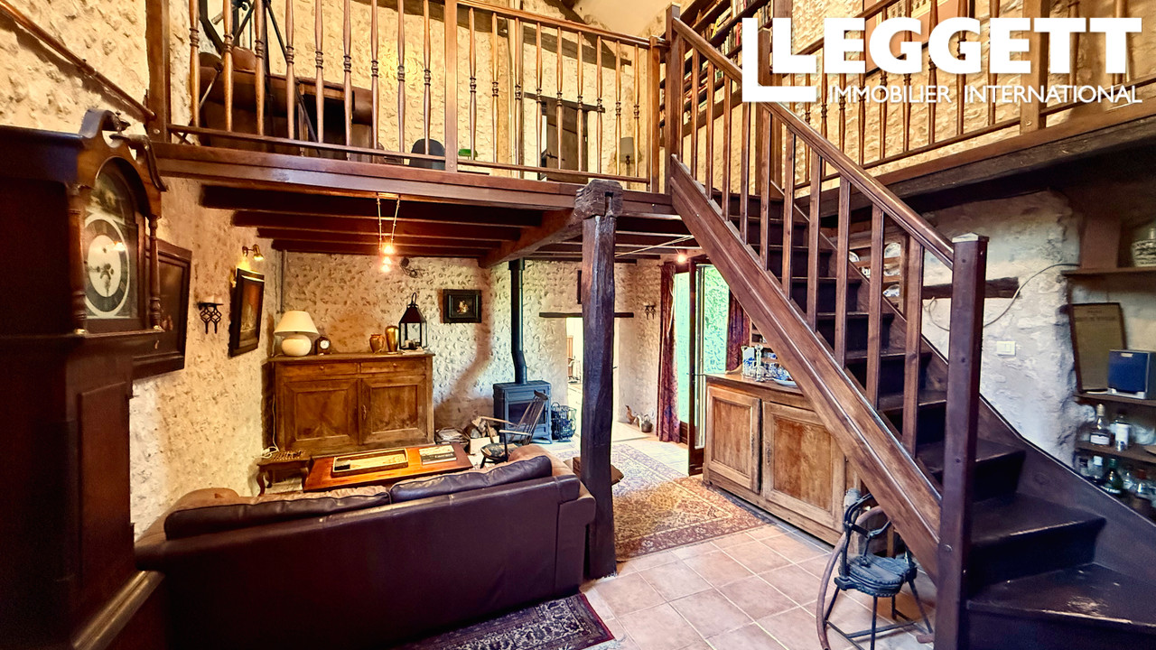 Maison 6 pièces 175 m² · à Courlac · 175 m² · 169 000 €