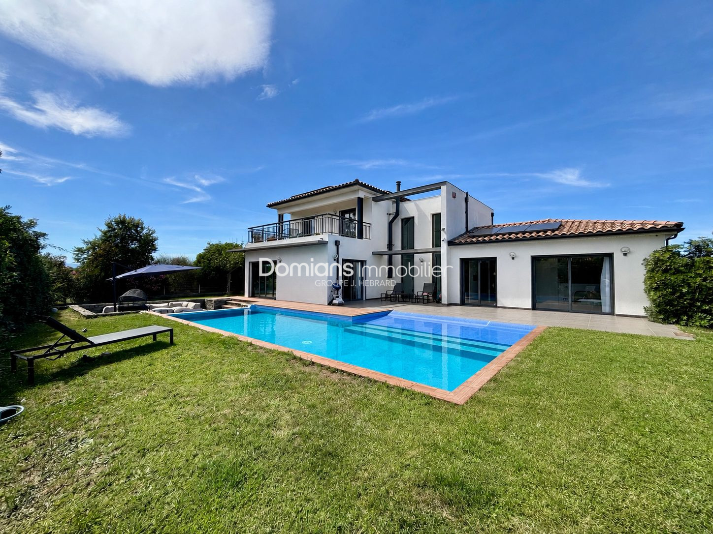 Maison 6 pièces 210 m² · à St Cyprien · 210 m² · 935 000 €