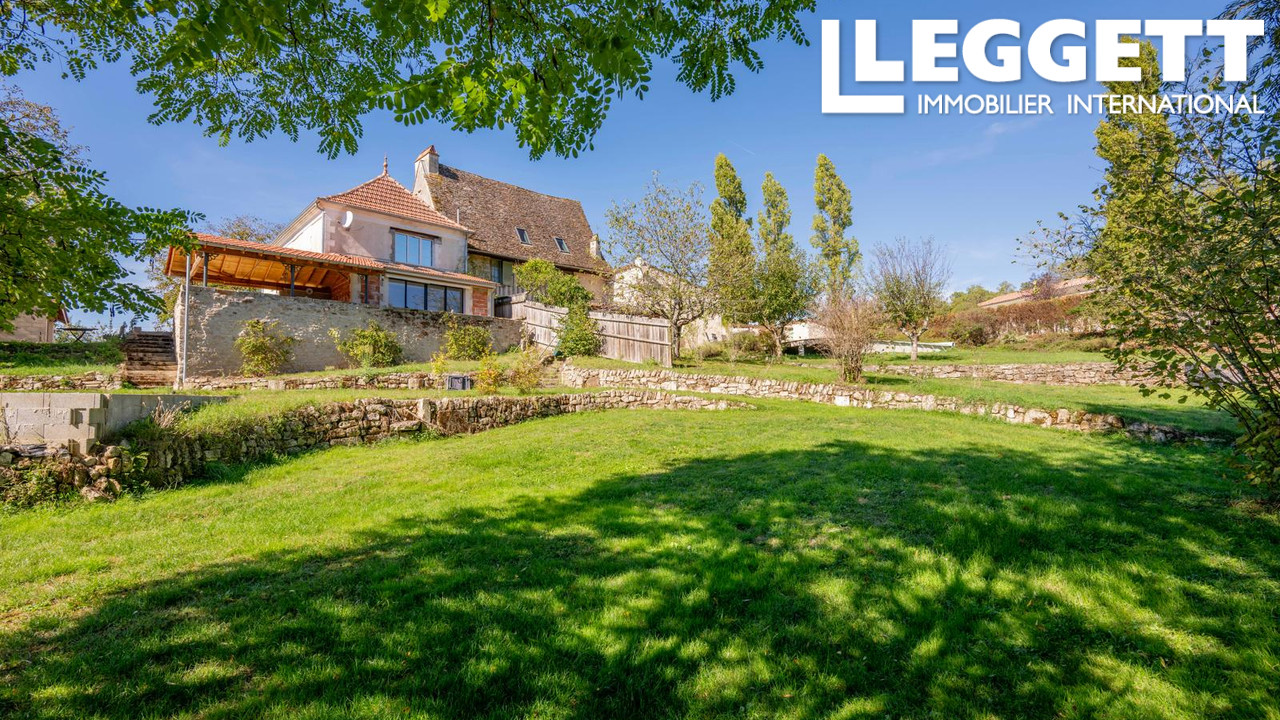 Maison 460 m² · à Saint-Méard-de-Gurçon · 460 m² · 799 000 €