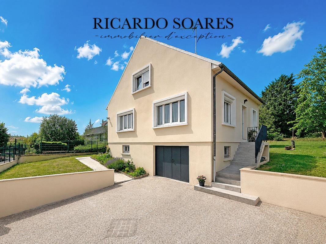 Maison 5 pièces 129 m² · à Monceaux · 129 m² · 349 000 €