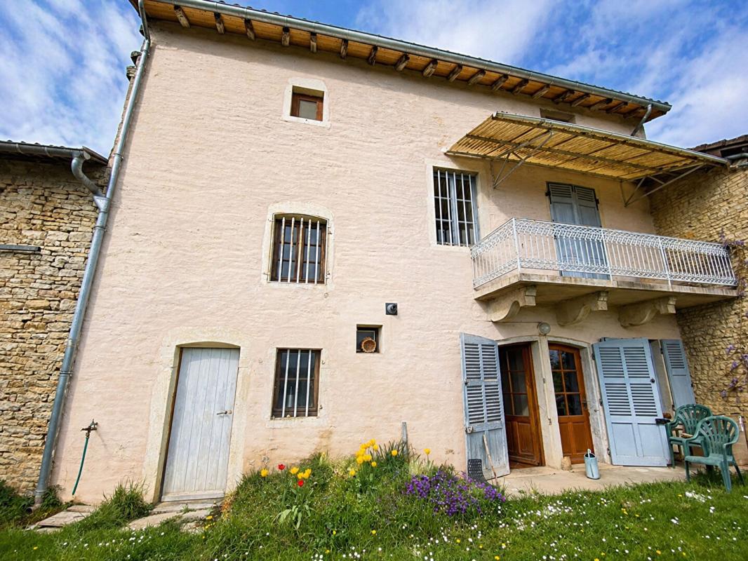 Maison 5 pièces 200 m² · à Uchizy · 200 m² · 232 000 €