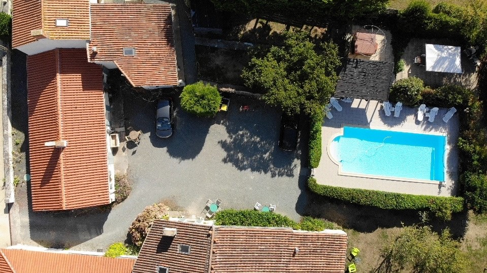 Maison 19 pièces 350 m² · à Puyravault · 350 m² · 690 000 €