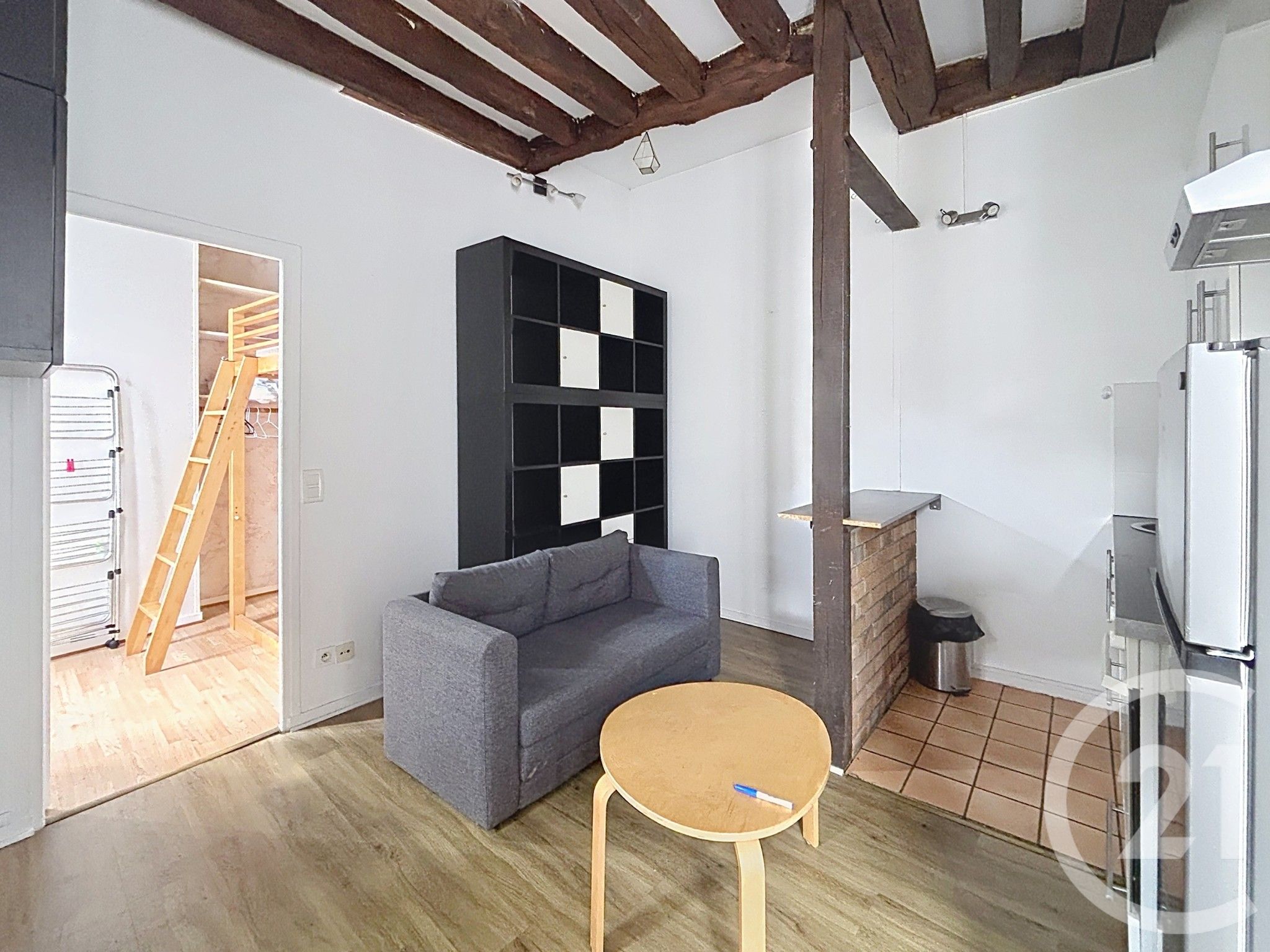 Appartement 1 pièce 25m² MELUN 77000