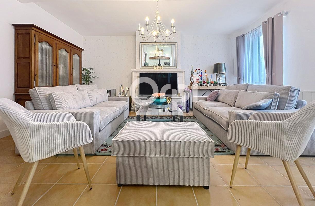 Maison 8 pièces 241 m² · à Renescure · 241 m² · 517 575 €