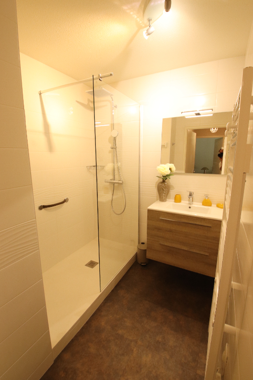 Location Appartement 2 pièces 47m² - Plus