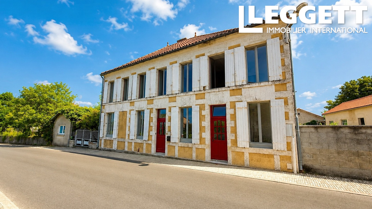 Maison 8 pièces 333 m² · à Berneuil · 333 m² · 299 999 €