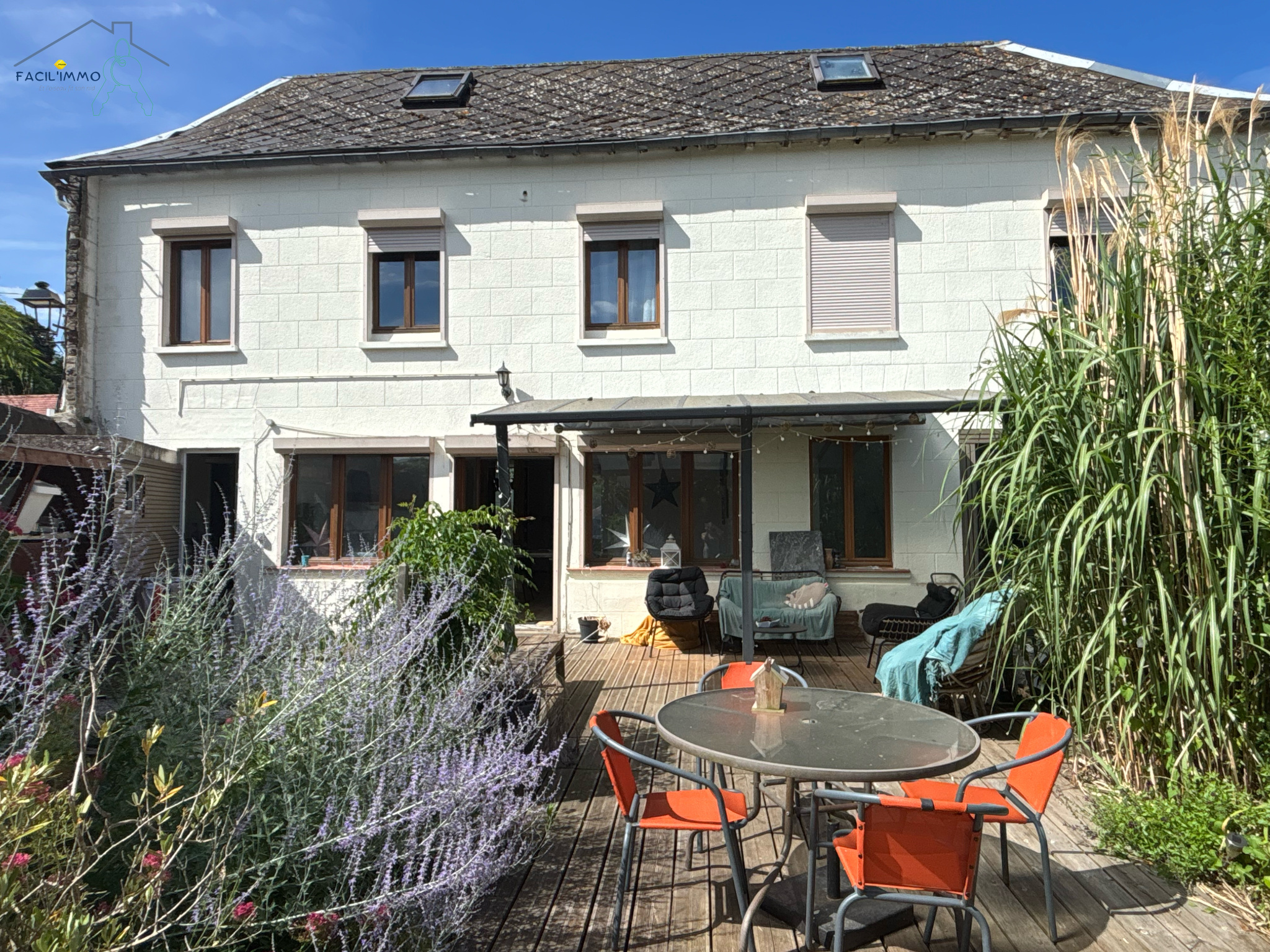 Maison 8 pièces 235 m² · à Belloy sur Somme · 235 m² · 294 000 €