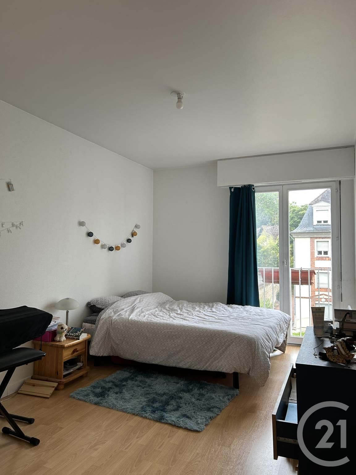 Appartement 3 pièces 69m² FONTAINEBLEAU 77300 photo 2